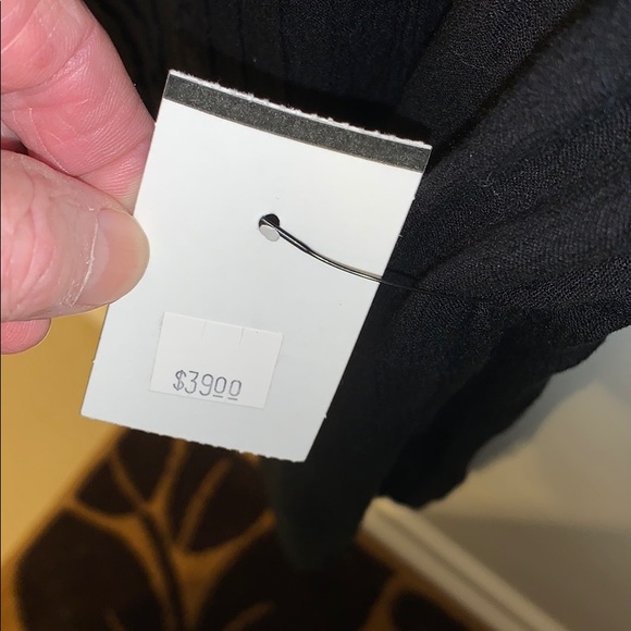 Top - Picture 4 of 4